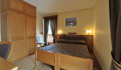 Hotel Baita Della Luna Ливиньо Экстерьер фото